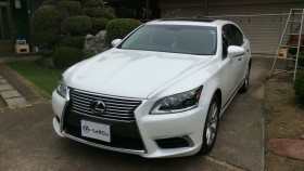 car_main_img