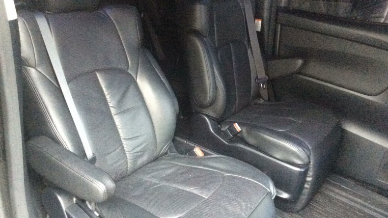 内装後方シート