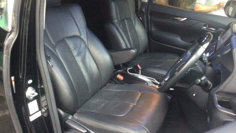 内装前方シート