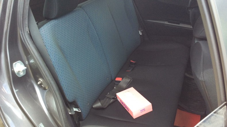 内装後方シート