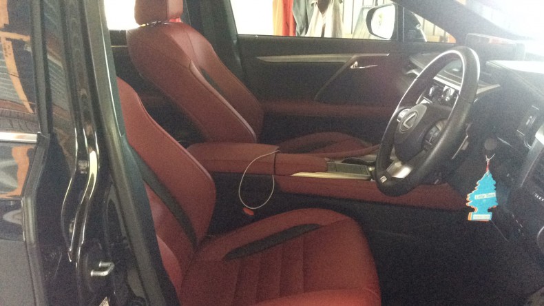 内装前方シート