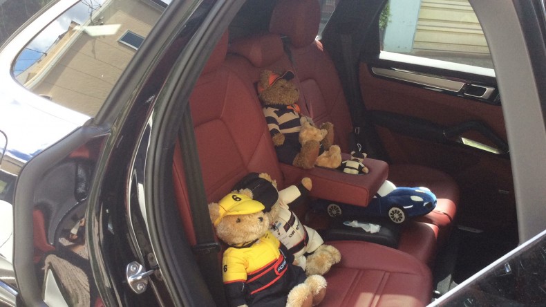 内装後方シート