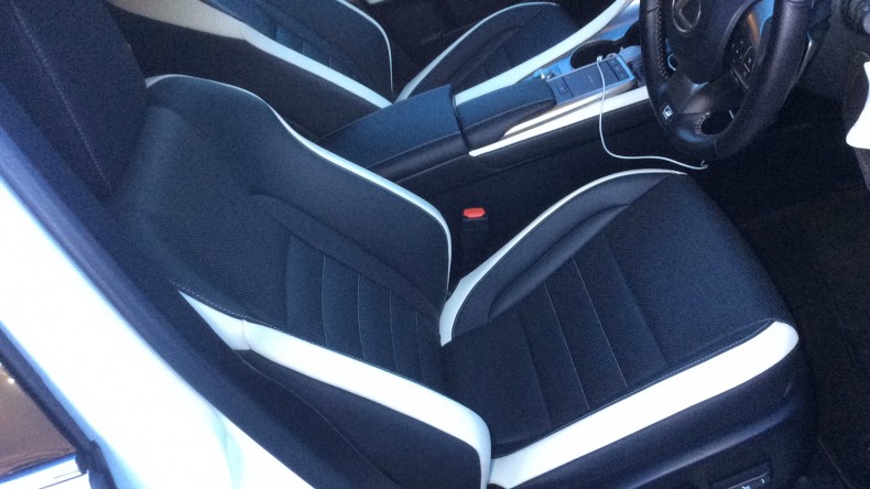 内装前方シート