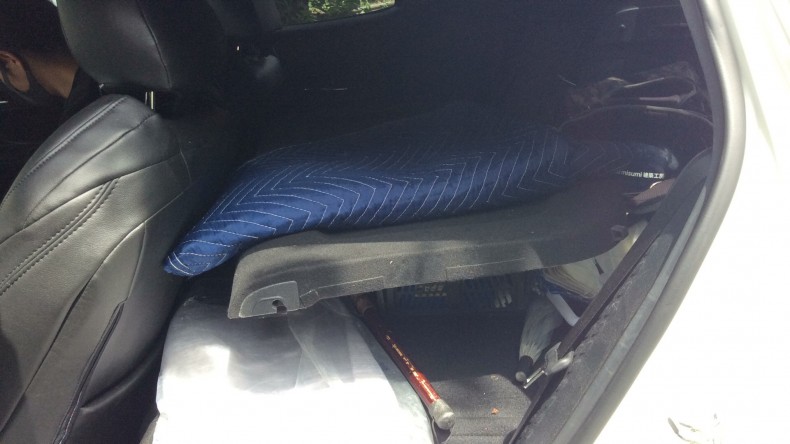 内装後方シート