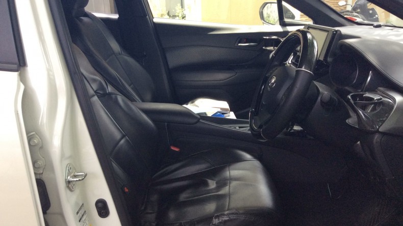 内装前方シート