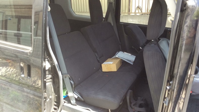 内装後方シート