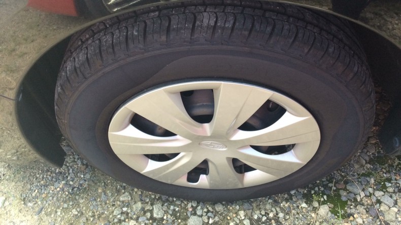 タイヤホイール前