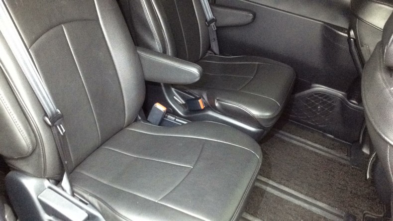 内装後方シート