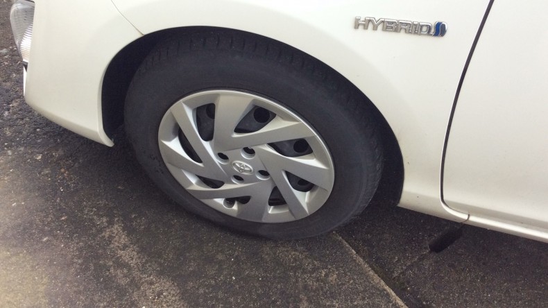 タイヤホイール前