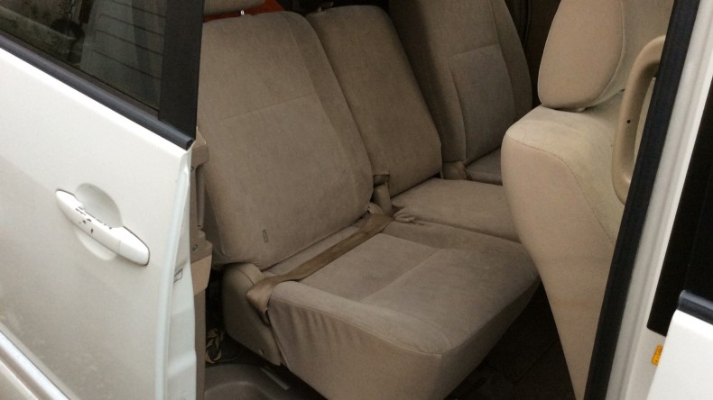 内装後方シート