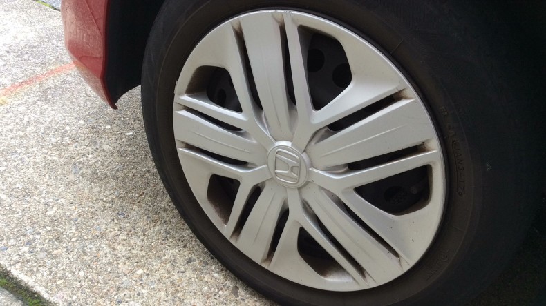 タイヤホイール前