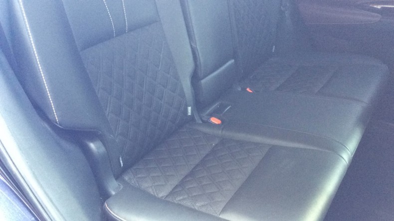 内装後方シート