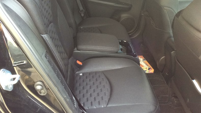 内装後方シート