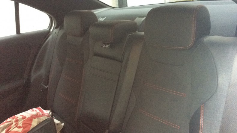 内装後方シート