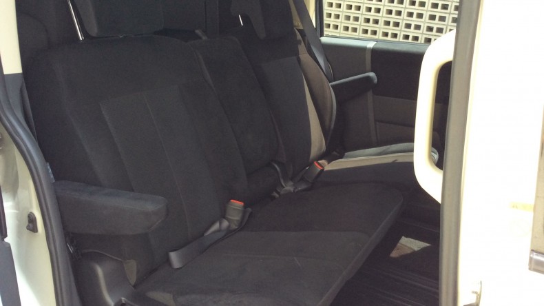 内装後方シート
