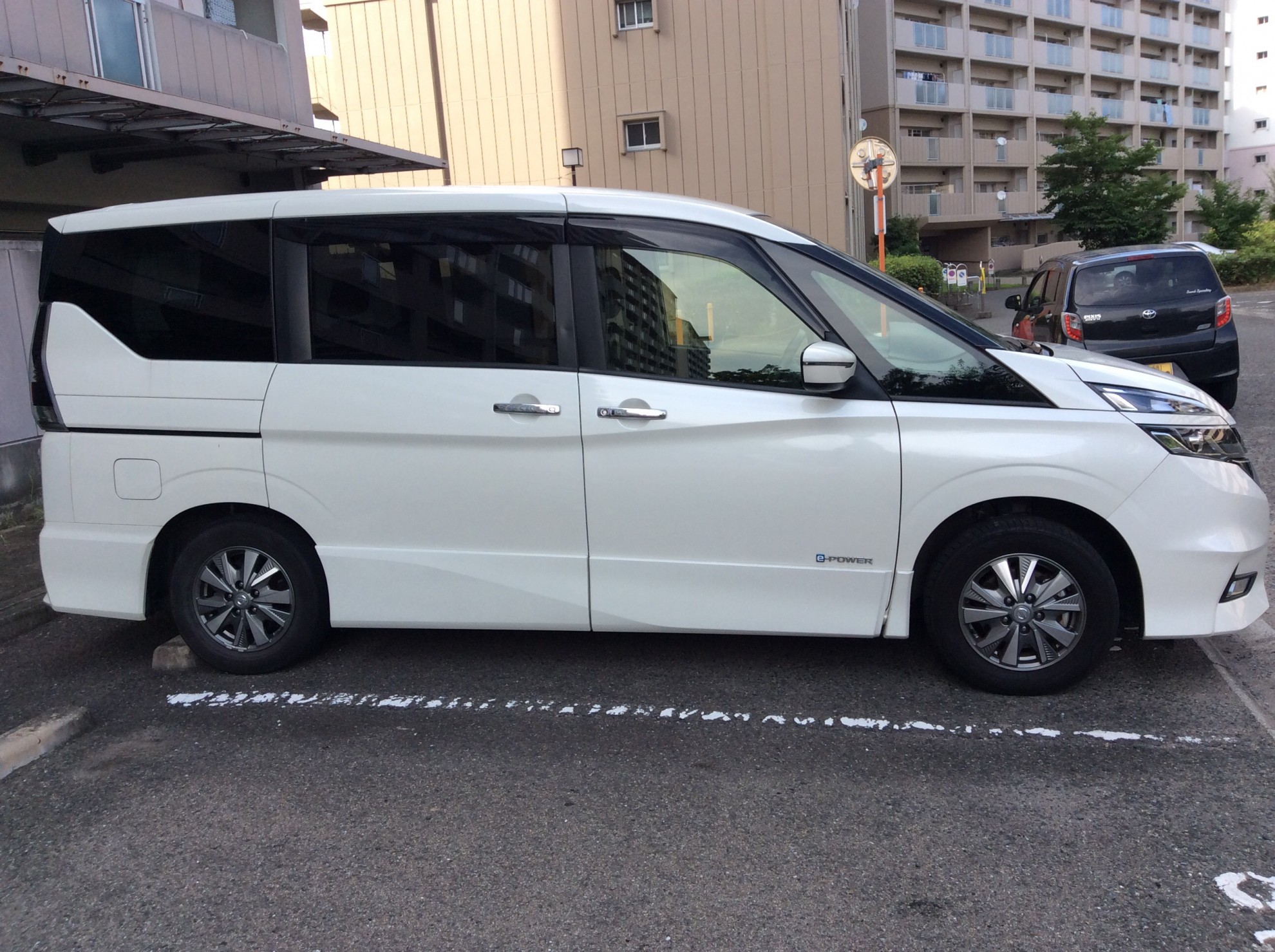 外装右