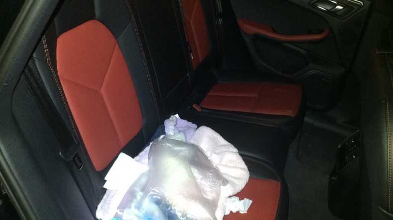 内装後方シート