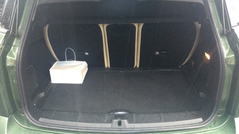 内装トランク