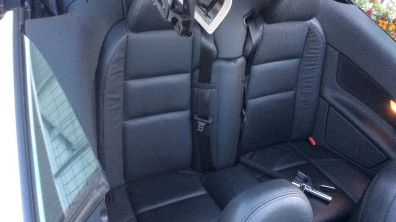 内装後方シート