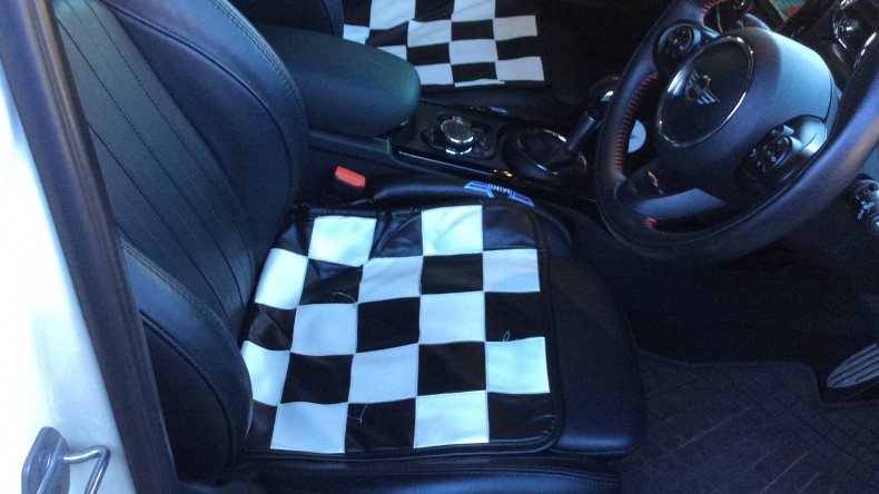 内装前方シート