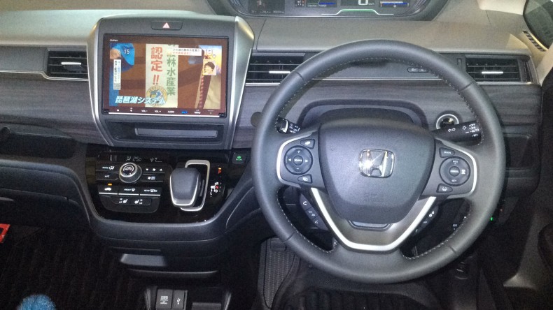 内装インパネ全体