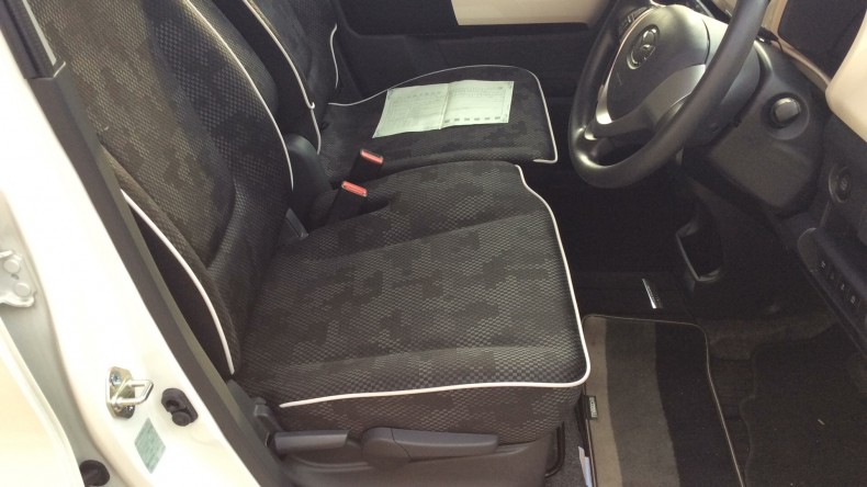 内装前方シート