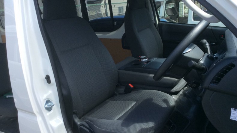 内装前方シート