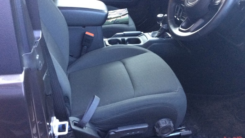 内装前方シート