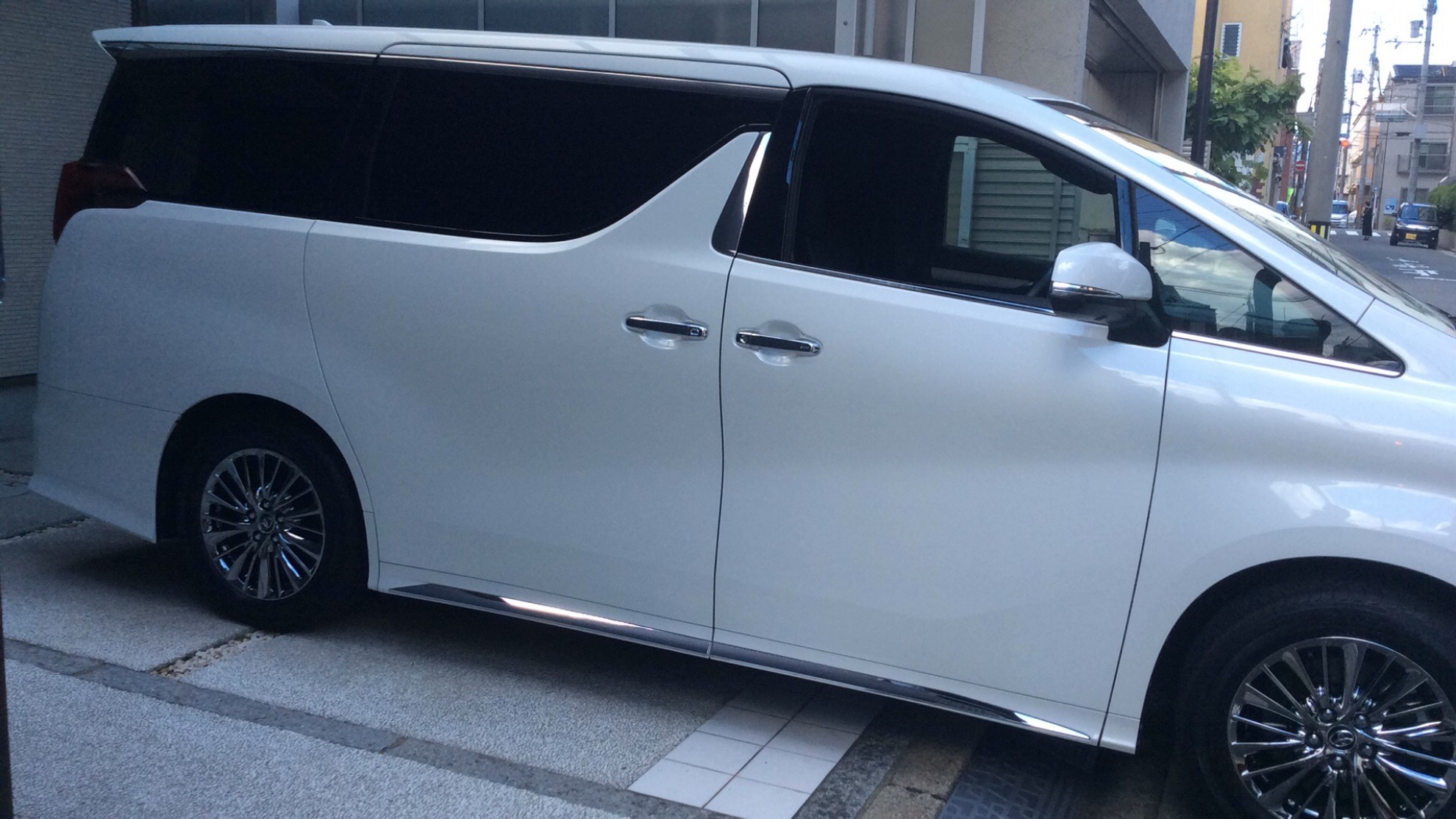 外装右