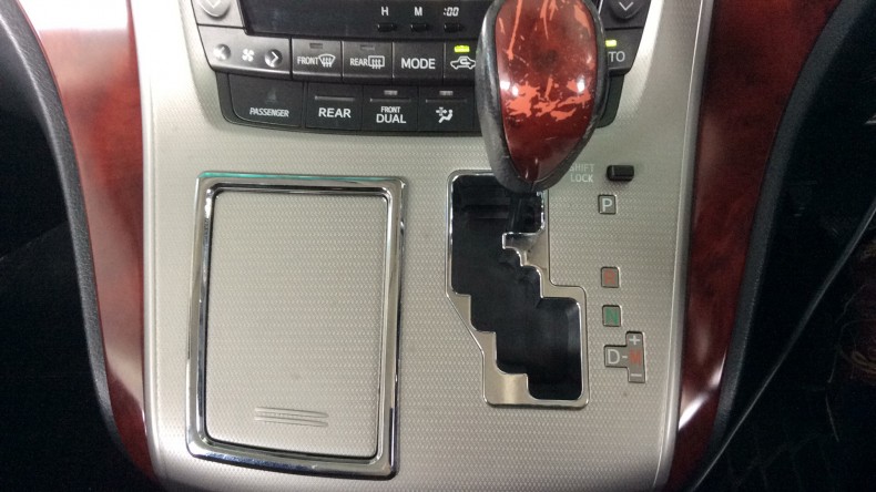 内装シフト