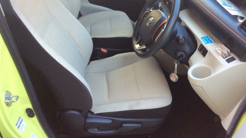 内装前方シート