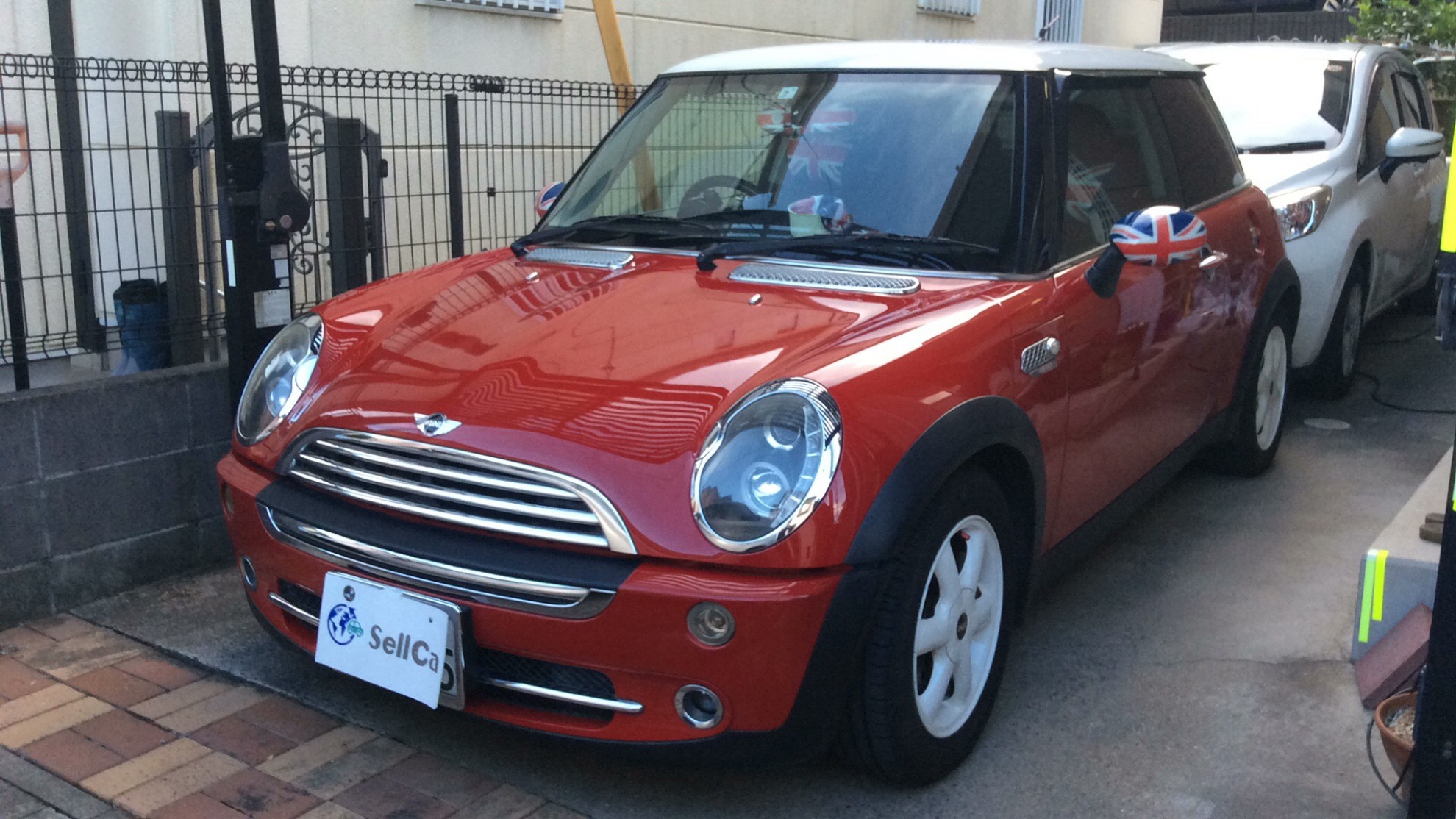 car_main_img