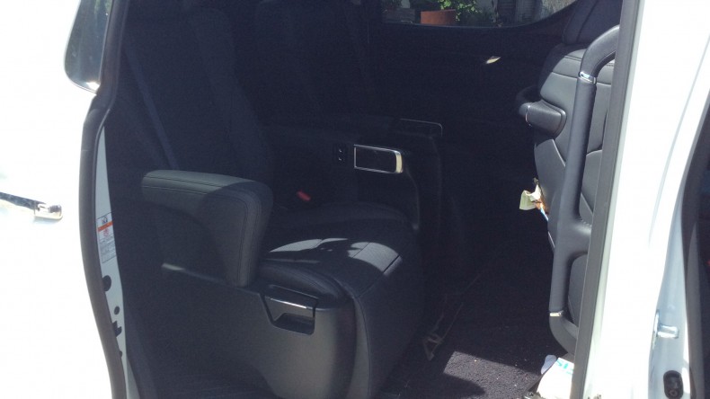 内装後方シート