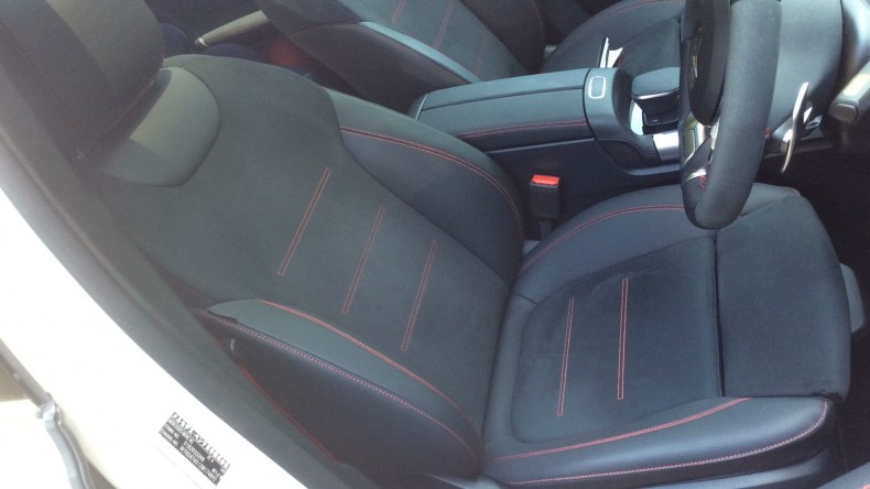 内装前方シート