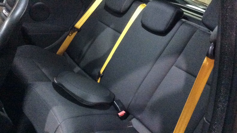 内装後方シート