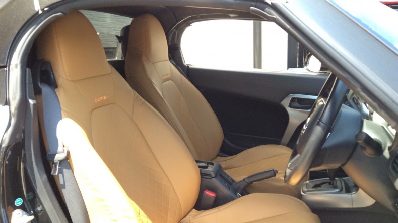 内装前方シート