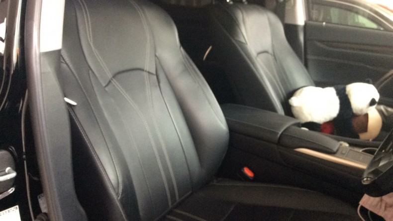 内装前方シート