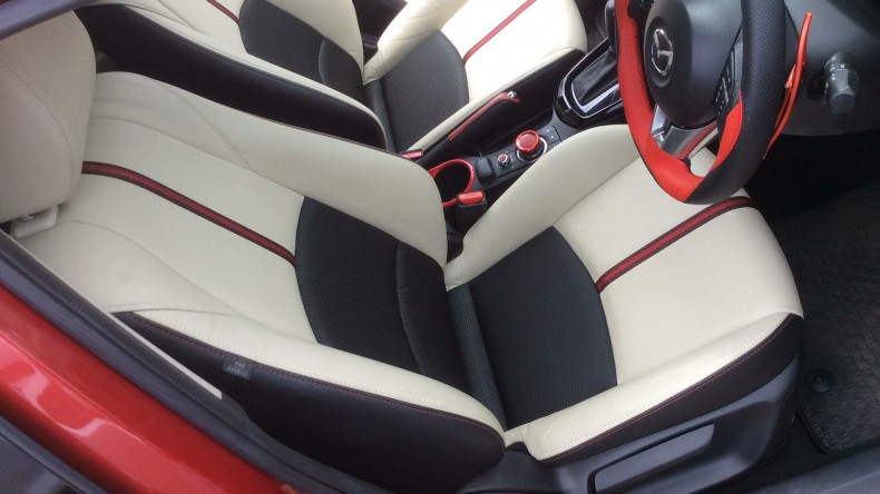 内装前方シート