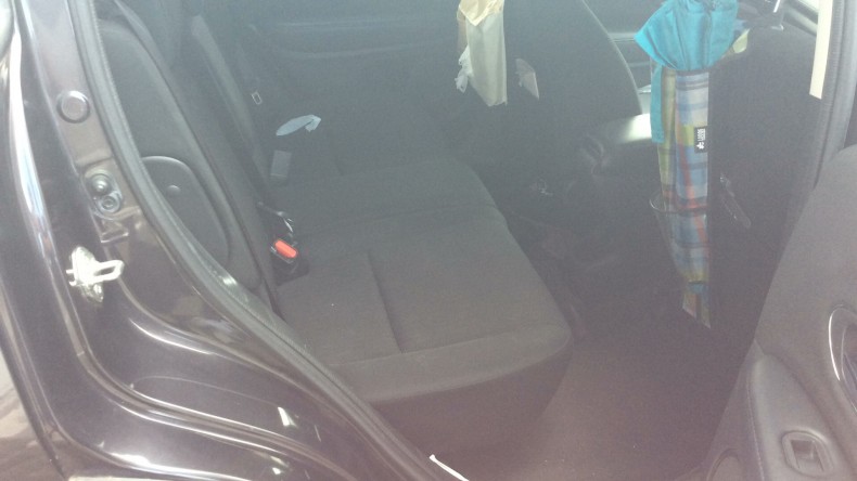 内装後方シート