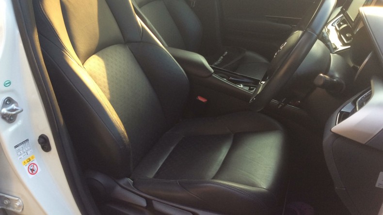 内装前方シート