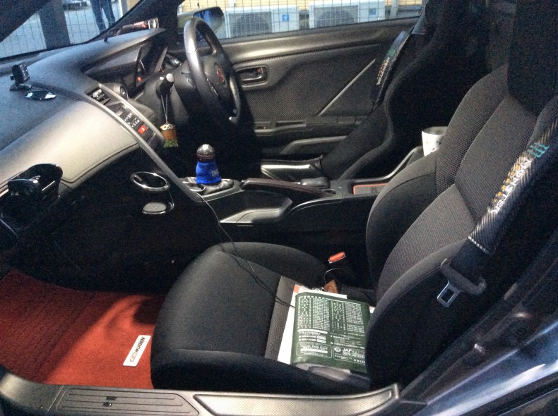 内装後方シート