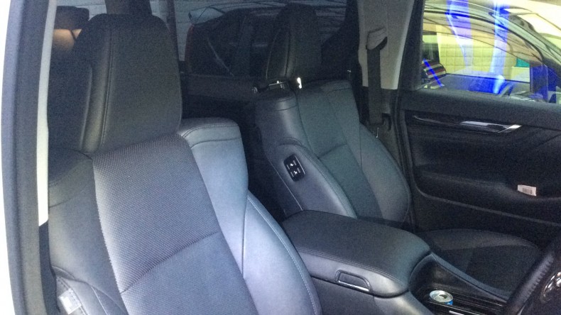 内装前方シート