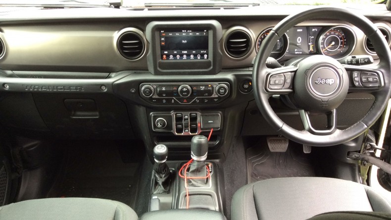 内装インパネ全体