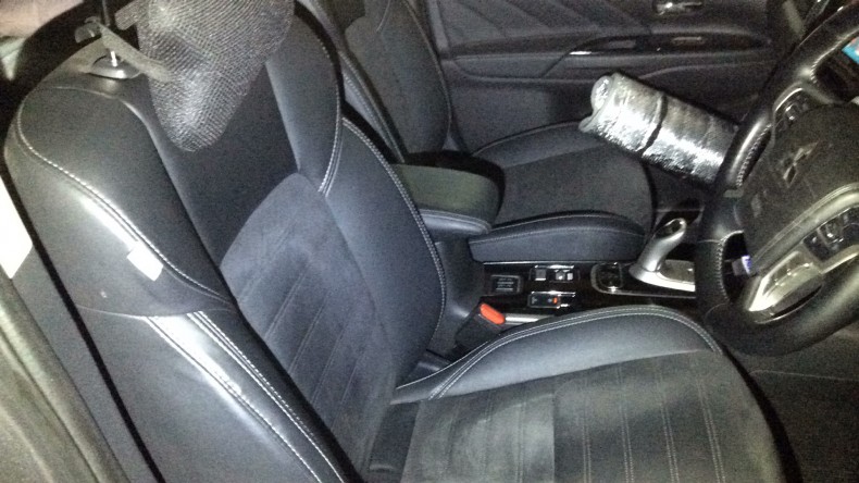 内装前方シート