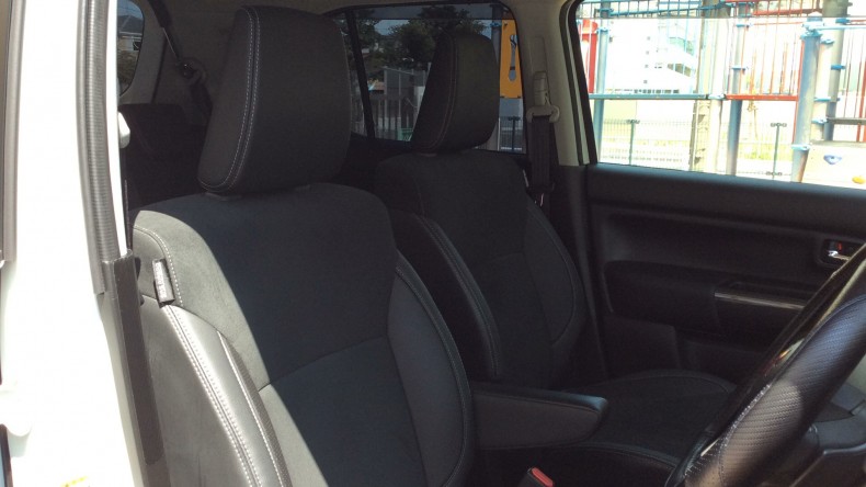 内装前方シート