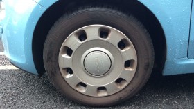 タイヤホイール前