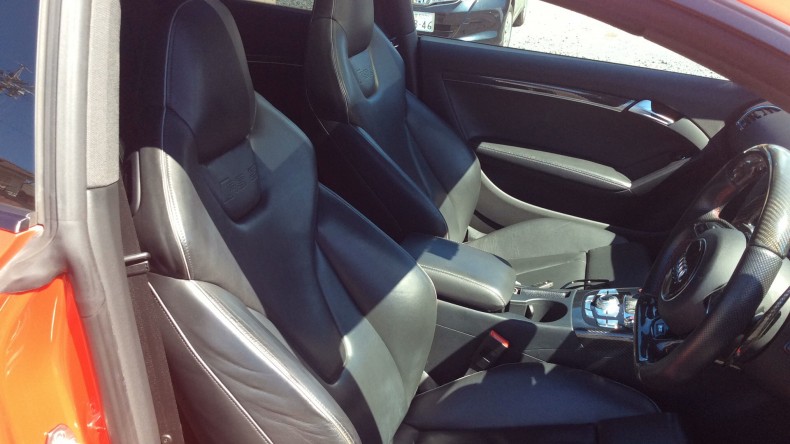 内装前方シート