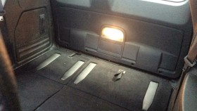 内装トランク