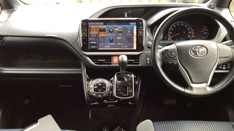 内装インパネ全体