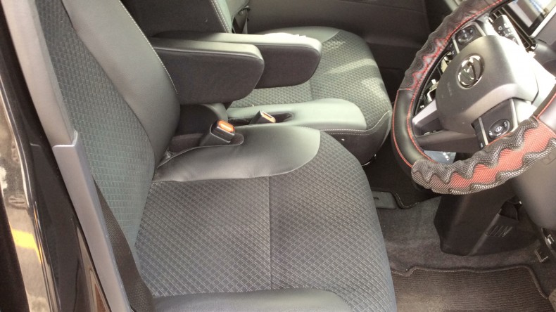 内装前方シート